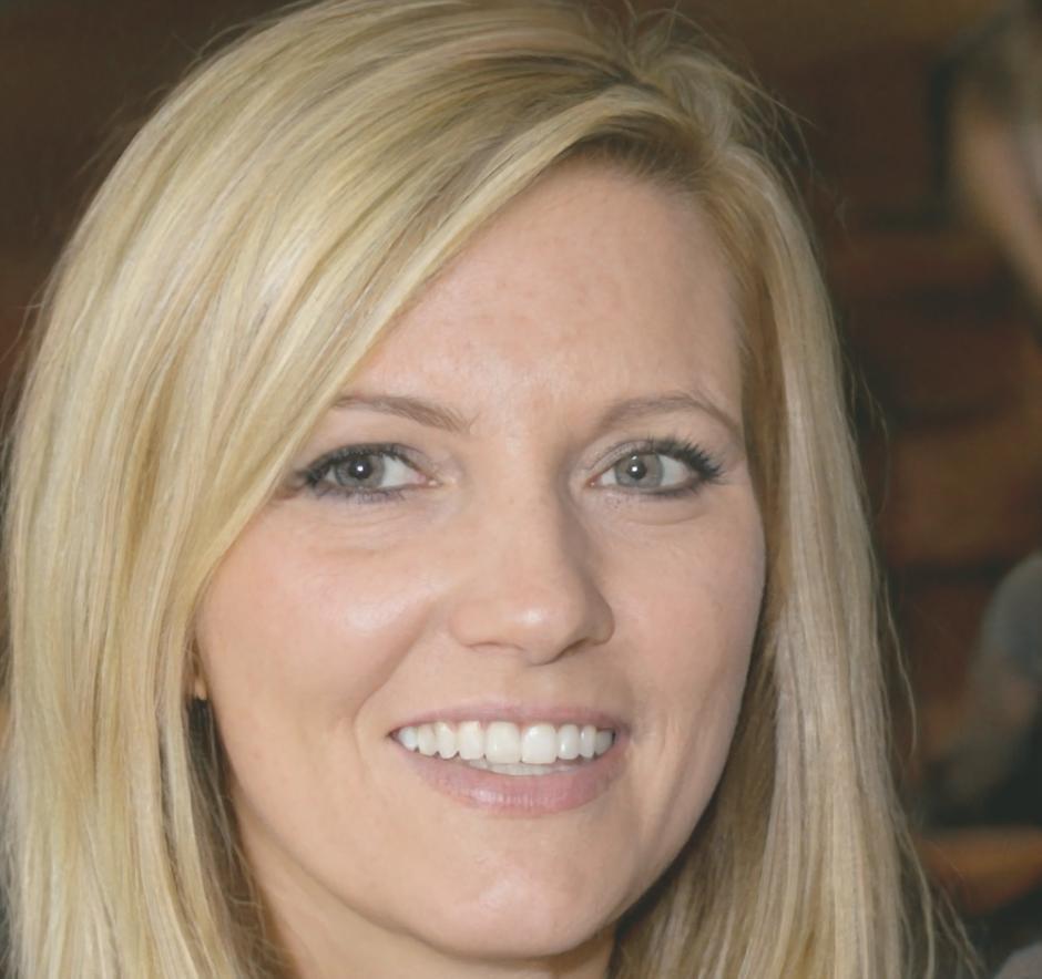 Sienna Oakridge, Behavioral Finance Specialist at zelintharva